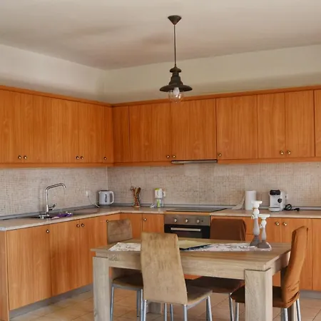 Fully Renovated Apartment-ανακαινισμένο διαμέρισμα